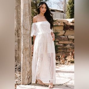 Caroline Lace Maxi Dress